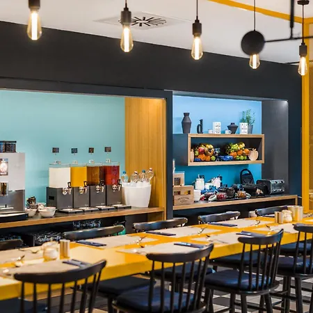 Hotel Voco D8 By Ihg Budapest