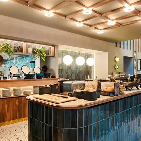 Voco D8 By Ihg Hotel Budapešť