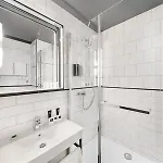 D8 Отель 3*