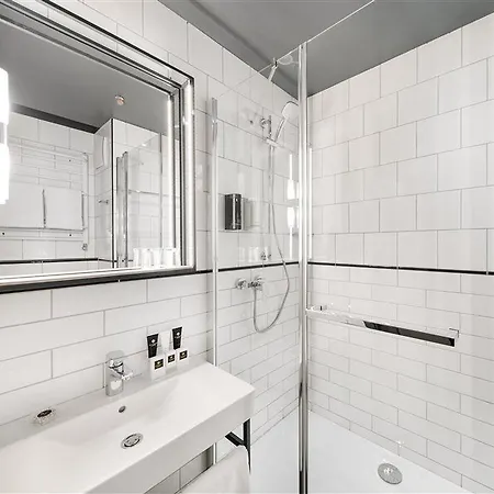 D8 Hotel 4*