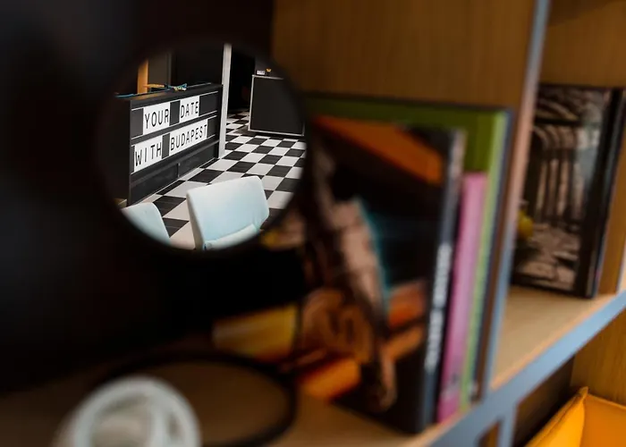 فندق D8 بودابست